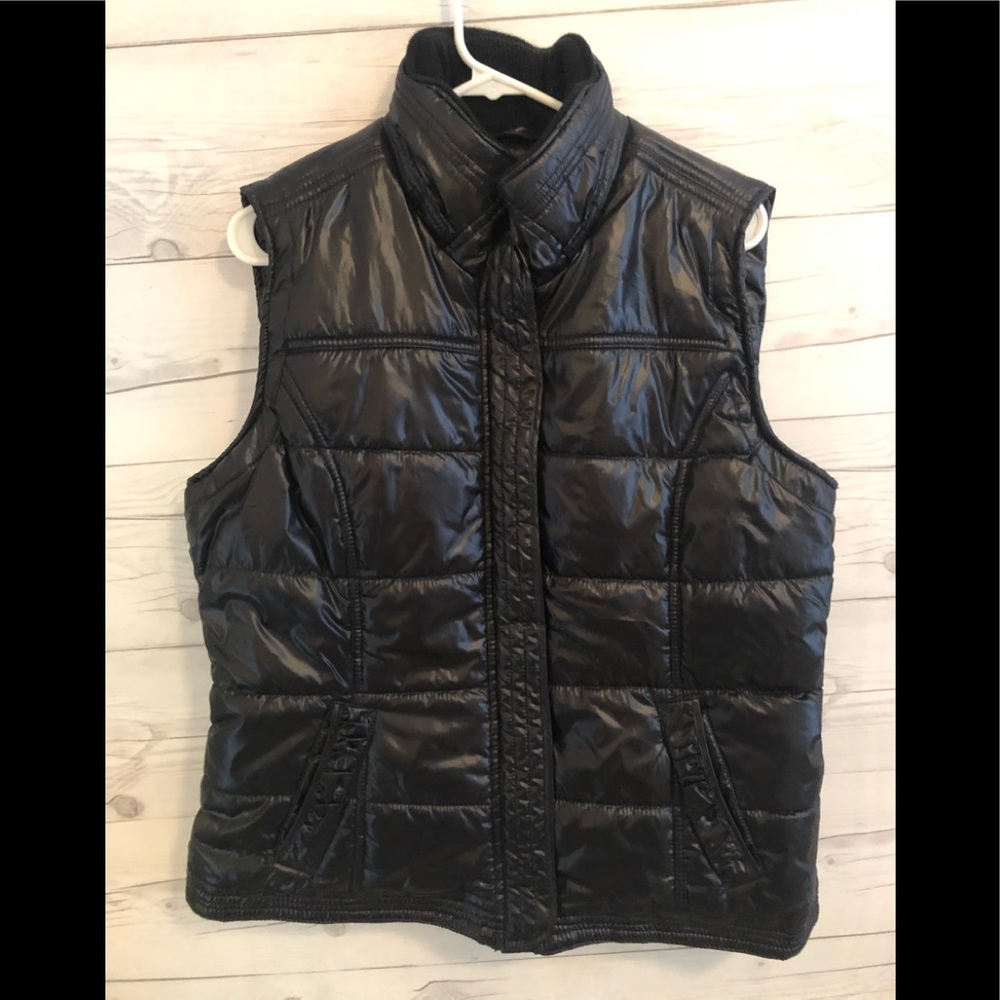 New York & Co Puffer Vest